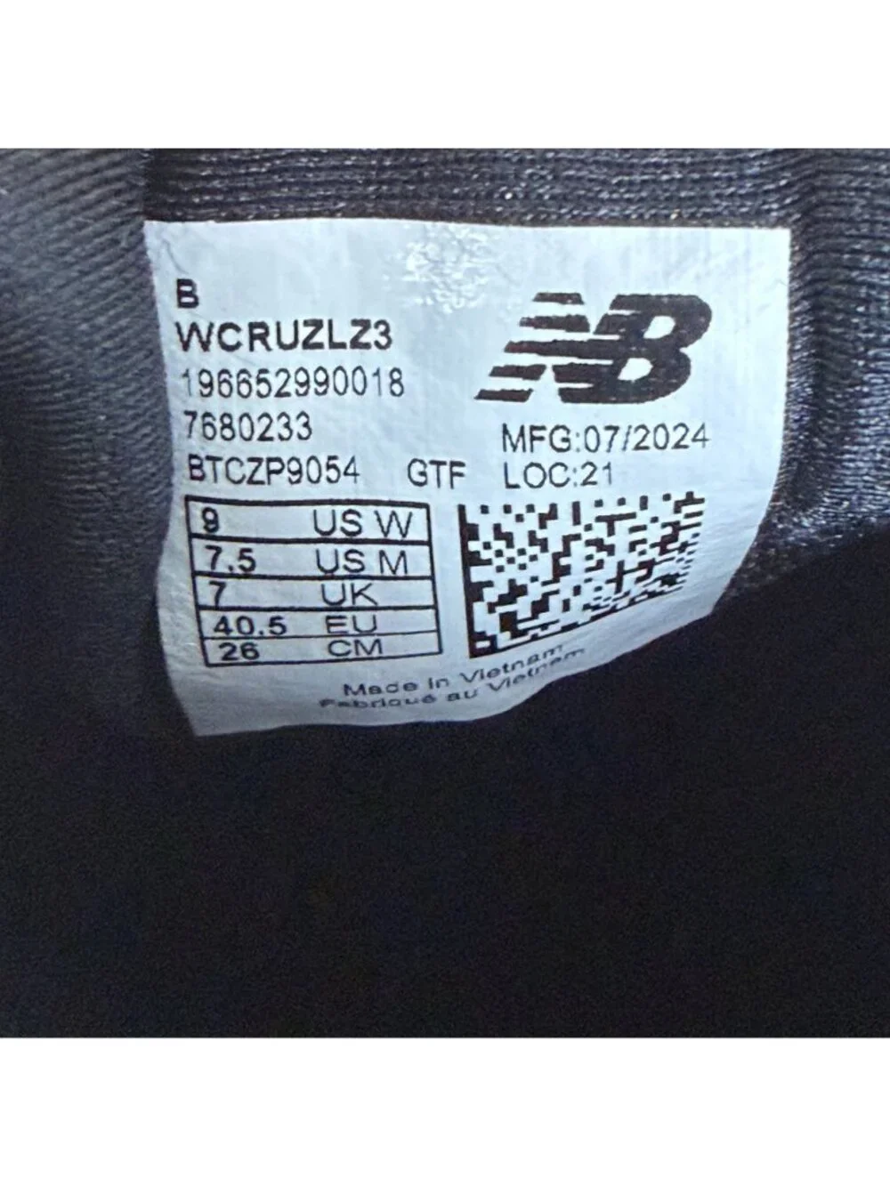 New Balance Fresh Foam Cruz Athletic Shoes Womens 9 Black White Breathable